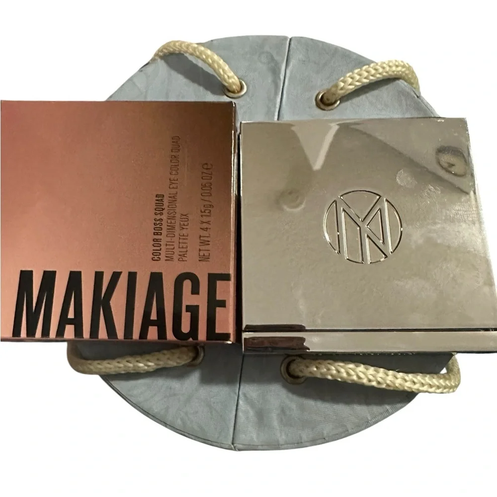 IL MAKIAGE this bombshell